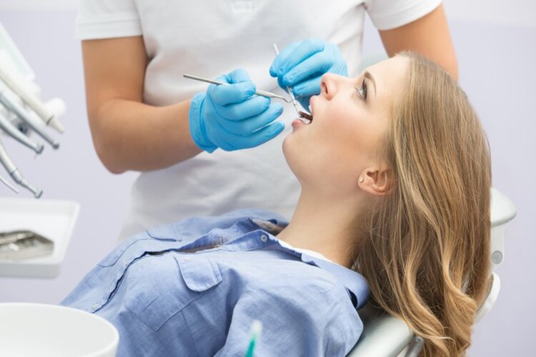 Comment prévenir l’hémorragie post-extraction dentaire